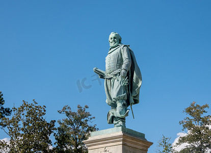 约翰史密斯船长的雕像于 1909 年在弗吉尼亚州的詹姆斯敦定居点揭幕