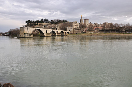 阿维尼翁桥，阿维尼翁桥