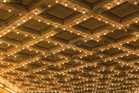 剧院天花板选框灯