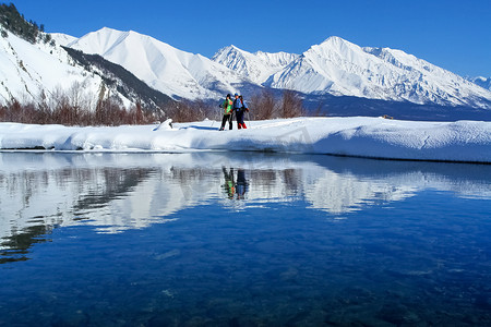 贝加尔湖的冬季景观。