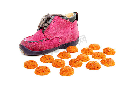 带胡椒​​粉的紫色小童鞋