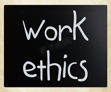 职业道德摄影照片_“职业道德”在黑板上用白色粉笔手写