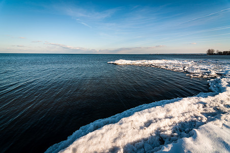 冬天的安大略湖