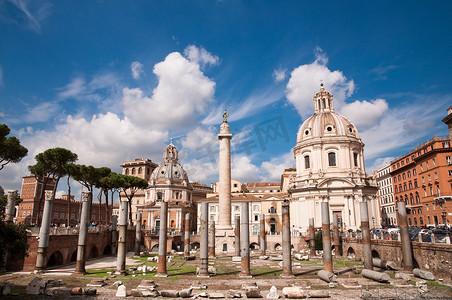 罗马帝国广场和图拉真纪念柱 - 意大利