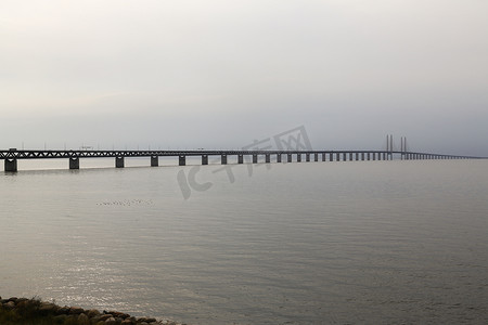 大气公路摄影照片_厄勒海峡大桥