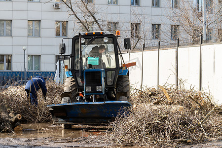 改善摄影照片_城市改善服务在莫斯科对城市进行春季大扫除。