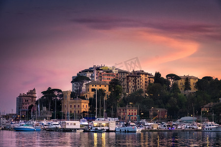 北意大利海村日落小插图紫色天空 — 拉帕洛 — 热那亚 — 意大利里维埃拉