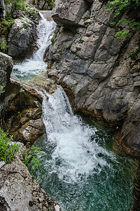 奥林匹克展板摄影照片_奥林匹斯山脉的瀑布