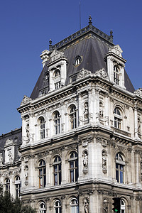 法国巴黎典型的古法式建筑立面