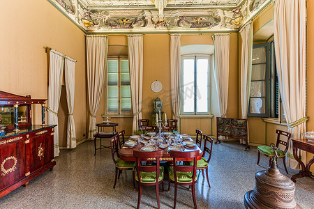 奥特曼相信光摄影照片_卡洛塔别墅的内部，科莫湖，特雷梅佐，意大利