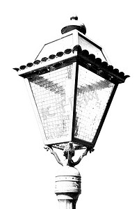 意大利灯笼和照明天空中的抽象欧洲