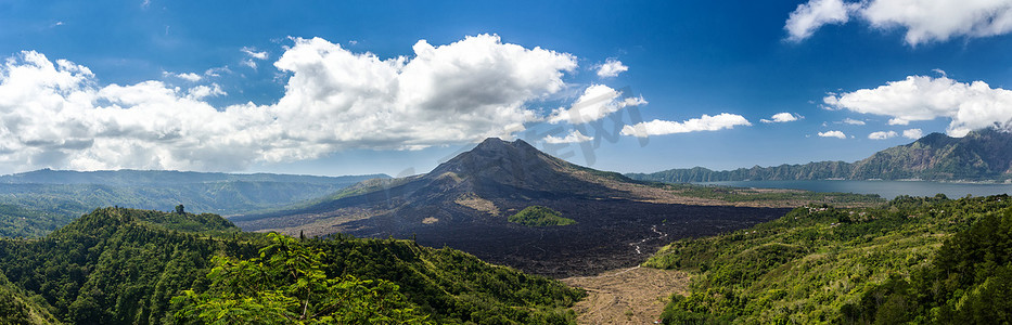 巴图尔摄影照片_巴图尔火山和阿贡山，巴厘岛