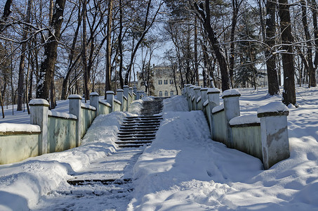 军事摄影照片_军事学院冬天的入口