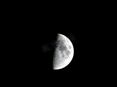月球照片及其陨石坑