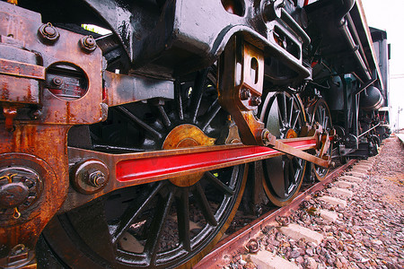 流引擎机车铁轮在铁路轨道的