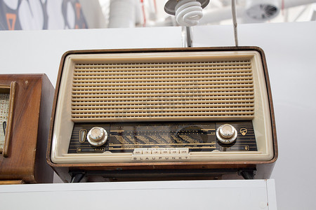 旧收音机的复古风格形象