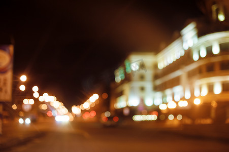 夜城街道照明灯笼和汽车