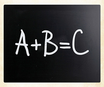 白色白色框摄影照片_“A+B=C”在黑板上用白色粉笔手写