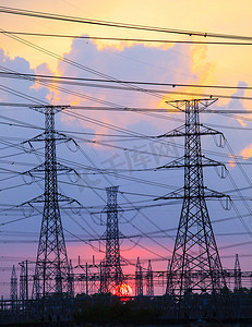 电厂画册摄影照片_在电厂产业庄园用途后的美好的日落作为