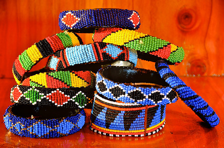 来自坦桑尼亚的手工珠饰首饰