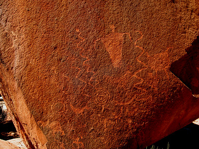阿纳萨齐摄影照片_历史悠久的阿纳萨齐岩画
