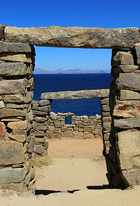 的的喀喀湖摄影照片_玻利维亚的的喀喀湖太阳岛的 Chincana 遗址