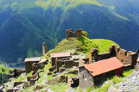 Tusheti 山的旧村庄遗址