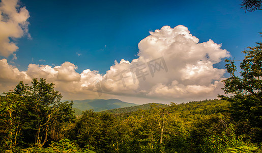 Blue Ridge Parkway Scenic Mountains 俯瞰