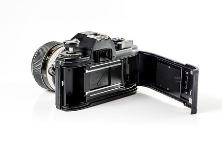 复兴号摄影照片_在白色上隔离的胶片相机的内部视图：包括剪切路径