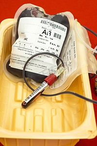 血型摄影照片_血液袋和血浆 AB 型血型