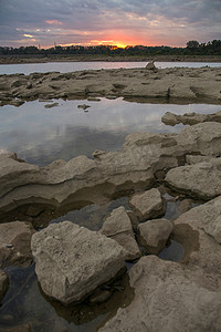 潮汐池和日落