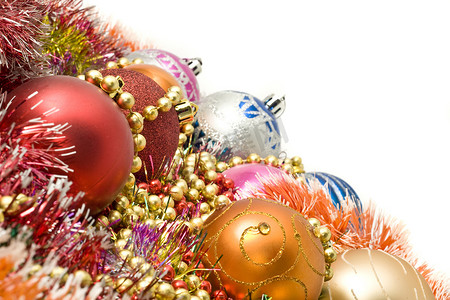 圣诞祝福 - 五颜六色的装饰球和珠子