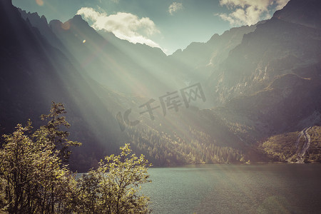 绿水山湖 Morskie Oko，波兰塔特拉山