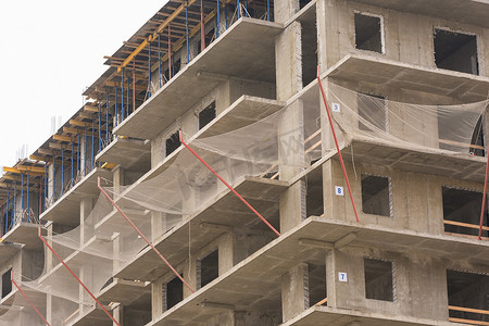 多层住宅施工过程中的落物防护