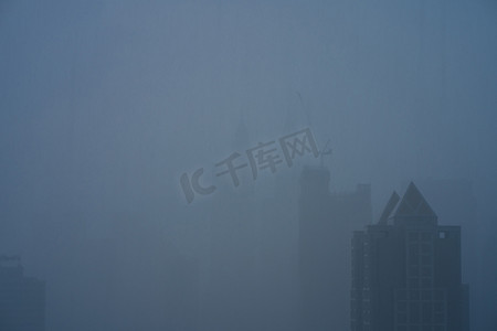 大雾摄影照片_吉隆坡市中心大雾景观