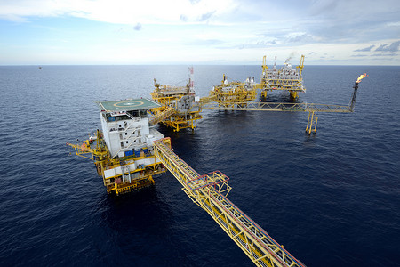 大型海上石油钻井平台