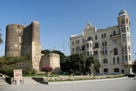 中央巴库阿塞拜疆与少女塔地标