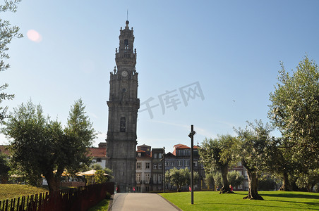 葡萄牙文化摄影照片_位于葡萄牙波尔图的 Torre dos Clérigos 塔。
