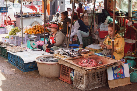 每日市场，Pakxe，老挝