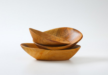 手工雕刻摄影照片_手工雕刻的木碗