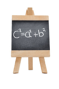 初等摄影照片_黑板上写着数学公式