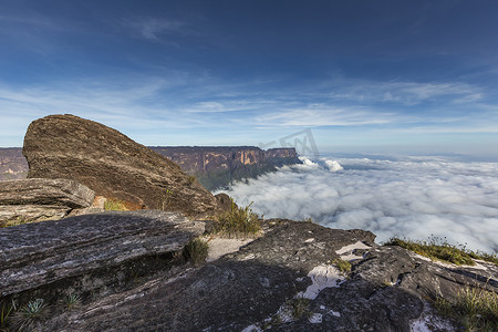 从罗赖马特普伊 (Roraima Tepui) 看迷雾 - 威尼斯