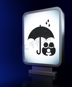 海报背景下雨摄影照片_安全概念：广告牌背景上的家庭和雨伞