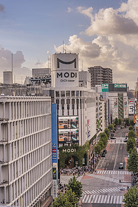 2015年涩谷摩迪丸井城大厦开业