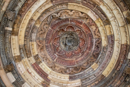 天赐庄校区摄影照片_Qutub minar 校区的圆形剧场，世界遗产，世界上最高的砖尖塔，印度新德里