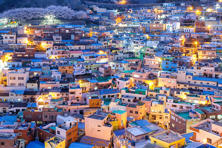 韩国釜山甘川文化村夜景。