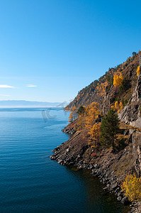 贝加尔湖的秋天——世界上最古老、最深、水量最大的淡水湖