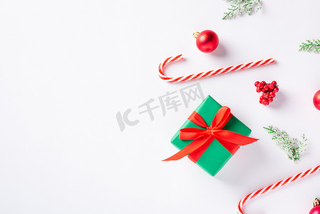 圣诞假期组合礼盒和装饰礼物