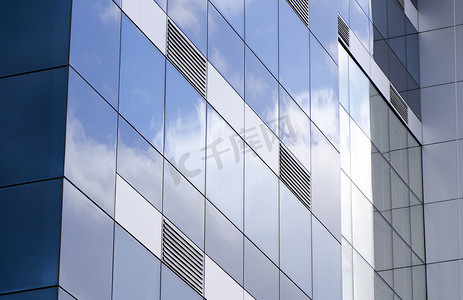 玻璃风建筑摄影照片_玻璃建筑
