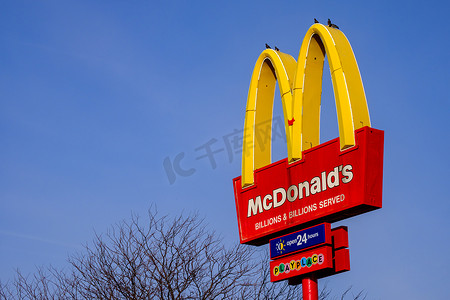 麦当劳素材摄影照片_安大略省的麦当劳餐厅“Golden Arches”